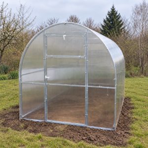 Rastlinjak za paradižnik Mini 2m na vrtu